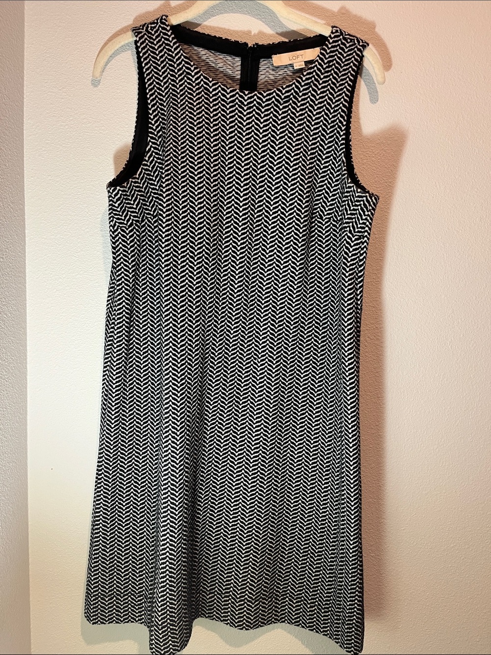 LOFT Black and White Chevron Sleeveless Shift Dress